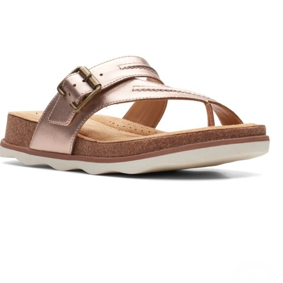 Clarks Shoes - Clarks Brynn Madi Sandal in Leather Rose Gold Size 6.5W NWT
